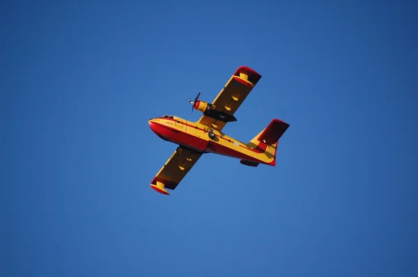 Fire-fighting aircraft