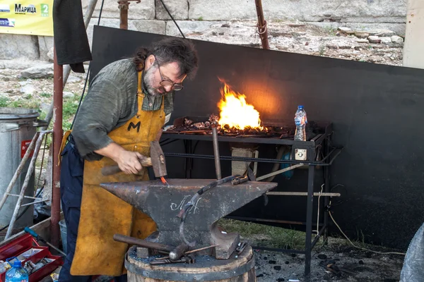 Working blacksmith
