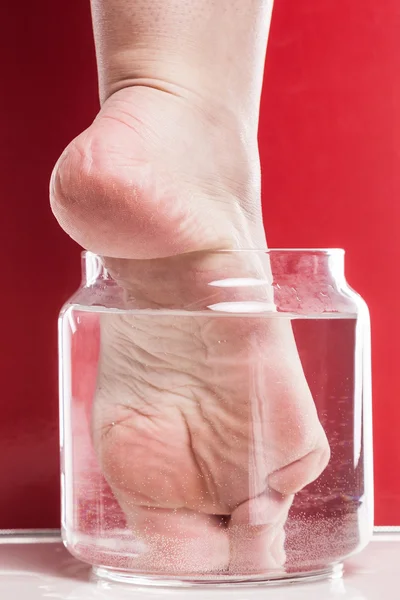 脚干燥和粗糙的女生和委员脚后跟v女生图片的皮肤大全老茧动漫qq图片