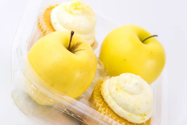 Yellow apple vs yellow cupcake