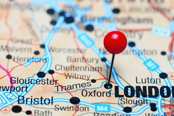 Oxford pinned on a map of UK