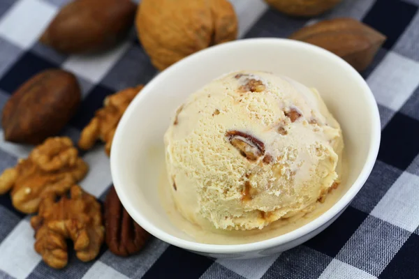 Pecan, walnut and caramel ice cream