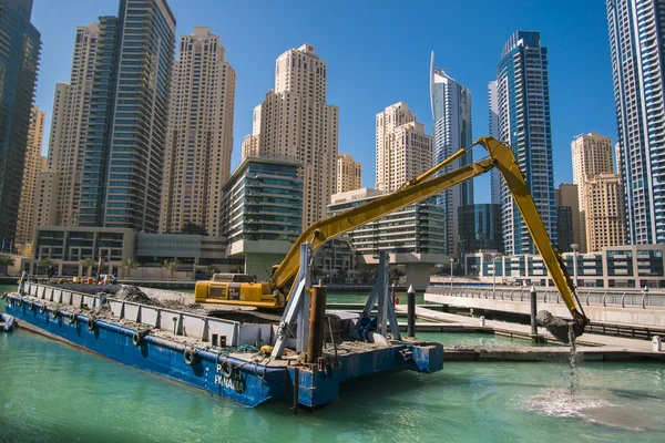 Cleaning the Bay in Dubai Marina