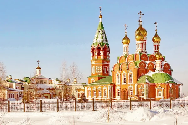 Orthodox Church of red brick, architecture, blue, brick, buildings, cathedral, christianity, church, cloud, colors, cultures, day, dome, exterior, famous, gold, history, image, locations, monuments, multi, museum, old, orthodox, outdoors, people