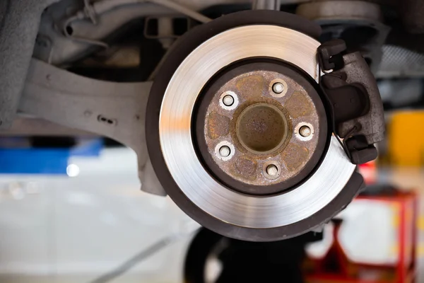 Brake disk and detail of the wheel assembly