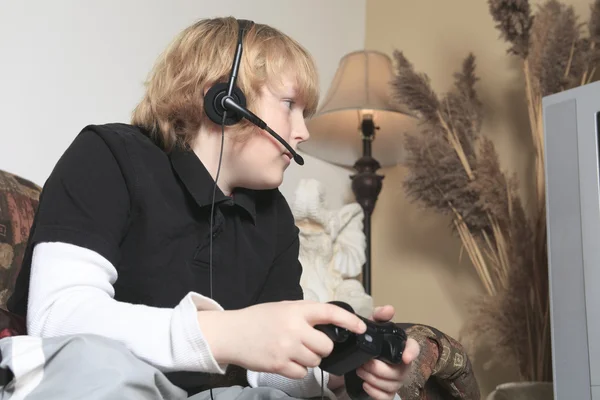 A teen with video game addiction problem