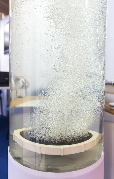 Water filtration bubbles in a water tube