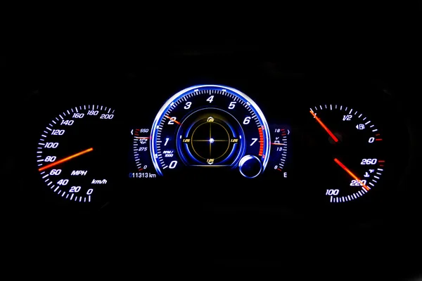 Dashboard and digital display - mileage, fuel consumption, speed