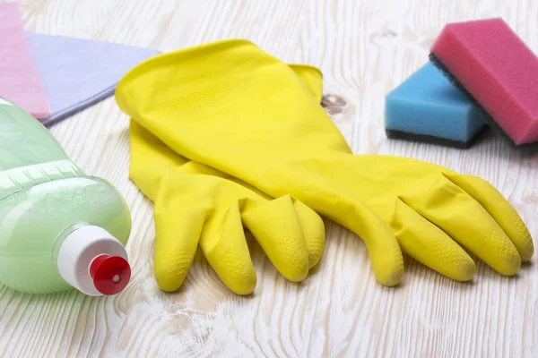 Detergent,sponges, rags and latex gloves