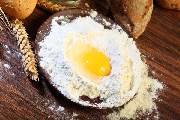 Preparation of the test for a home-made bread batch