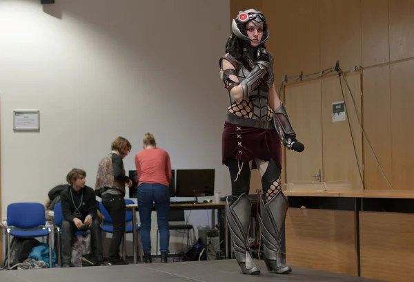 Cosplayer dressed as character Headhunter Caitlyn
