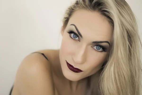 Blonde Fashion Woman Portrait, red lipstick