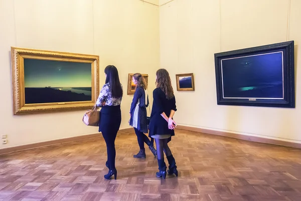 Girls looking at paintings  Arkhip Kuindzhi at the State Russian Museum