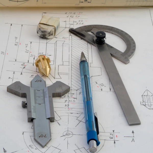 Designing mechanical parts