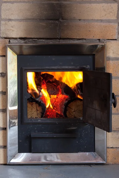 Burning wood in a stove