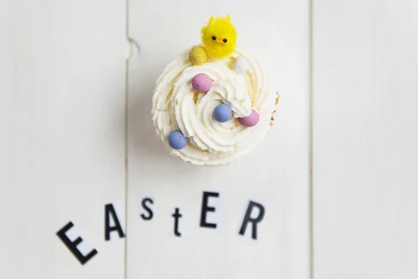 Easter Letters and Cupcake with Little Chick