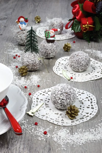 Christmas Tea Party: chocolates in coconut flakes in the New Yea