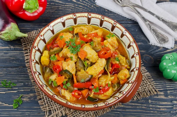 Stew with chicken and vegetables