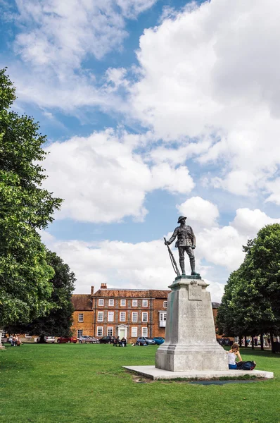 Bronze statue of a soldier