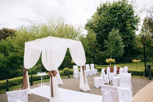 Decorations for the wedding ceremony in the park