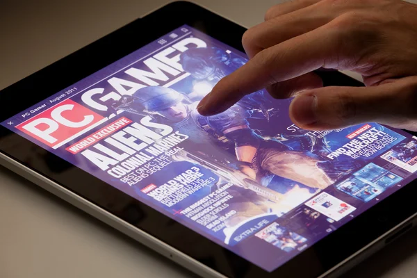 Reading magazine using a tablet