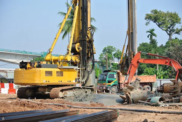 Bore pile rig machine in the construction site