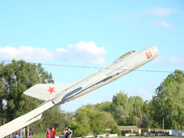 Monument to the aircraft