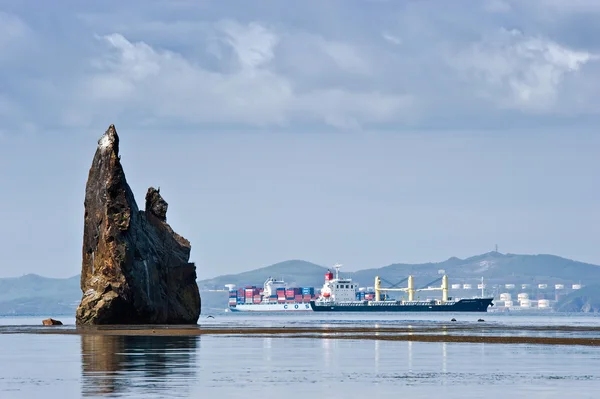 The ship was anchored in the Bay of Nakhodka. Nakhodka Bay. East (Japan) Sea. 17.05.2014