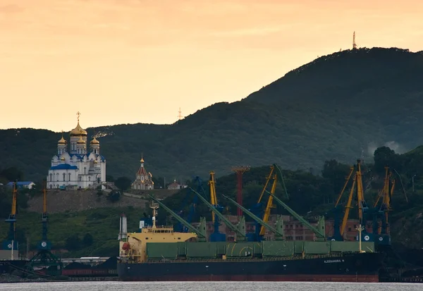 Loading of coal on ship Alessandra M in the port of Nakhodka. Nakhodka Bay. East (Japan) Sea. 15.08.2014