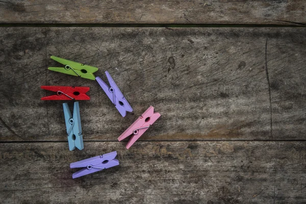 Clothespins with mixed colors