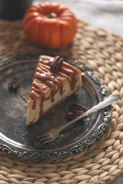 Pumpkin cheesecake with caramel sauce
