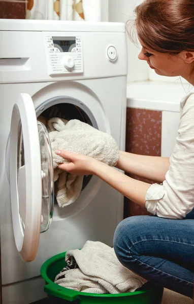 Clothes washing in the washing machine