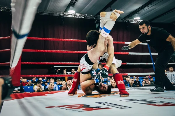 MMA fighters spend in ring match