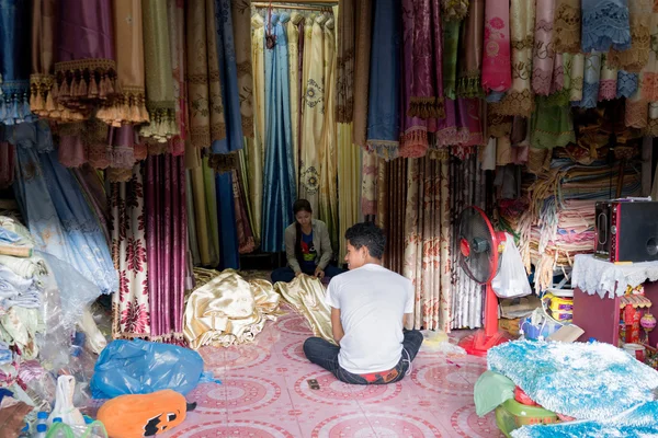 Curtain shop in Rong Kluea market