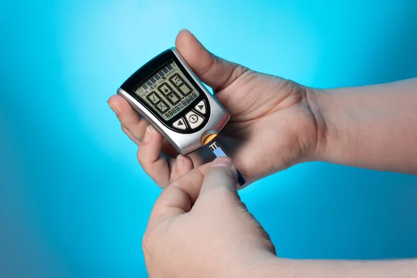 Blood glucose meter to check the blood sugar level