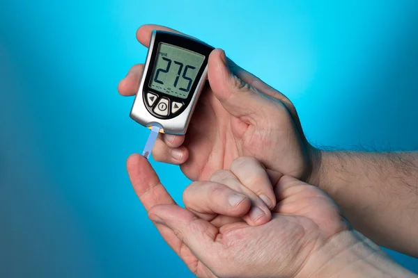 Blood glucose meter to check the blood sugar level