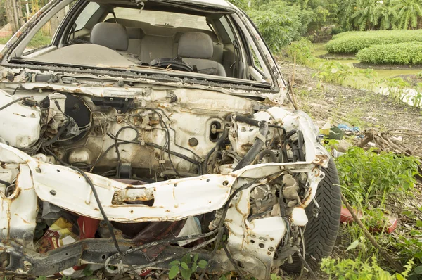 Car wreck crash crush die collision drunk damage fix loss