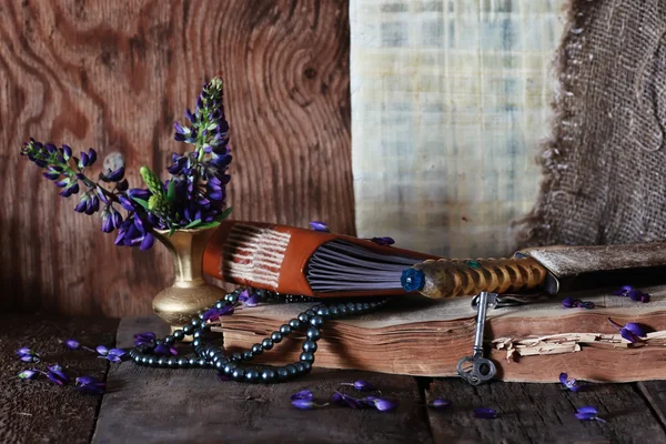 Arab book flower and knife