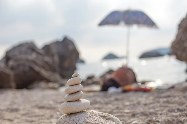 Balance stones on sea coast