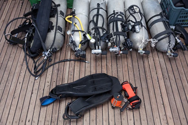 Diving equipment
