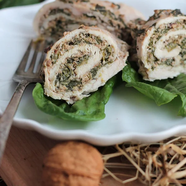 Chicken rolls with spinach