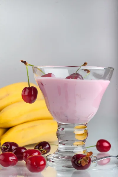 Fresh fruit and fruit yogurt