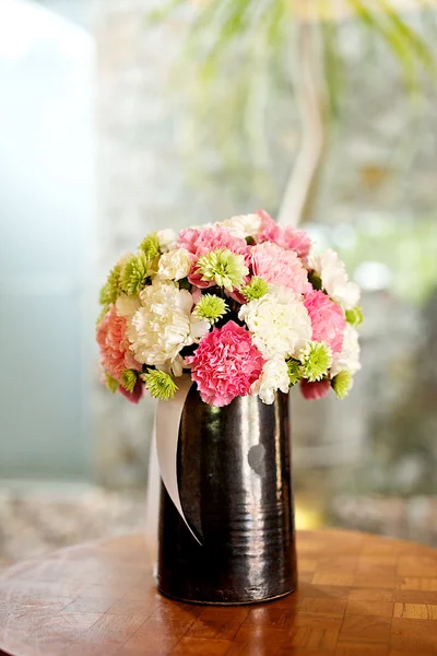 The bueatiful wedding bouquet of fresh flower