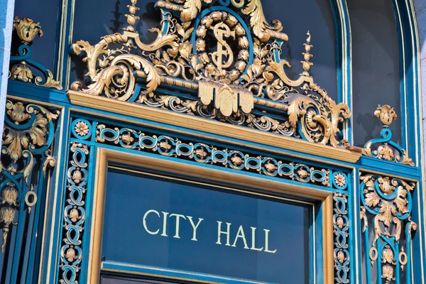 Entrance to San Francisco City Hall
