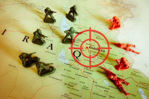 Red viewfinder over Baghdad, focus on Iraq war