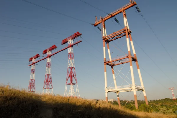 High voltage power line