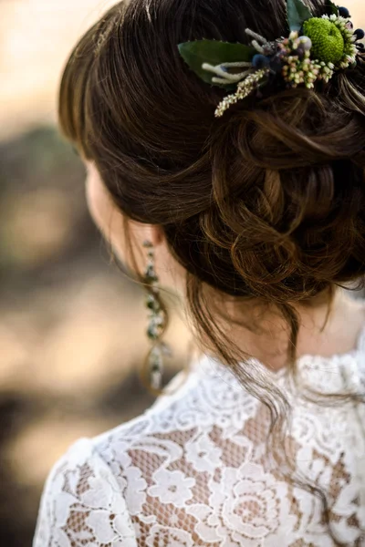 Bride hair back