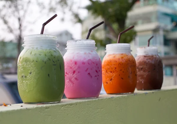 Drink ice  at the coffee shop.