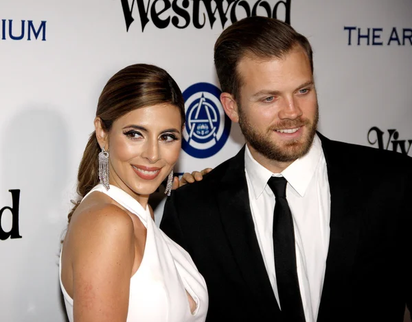 Cutter Dykstra and Jamie-Lynn Sigler