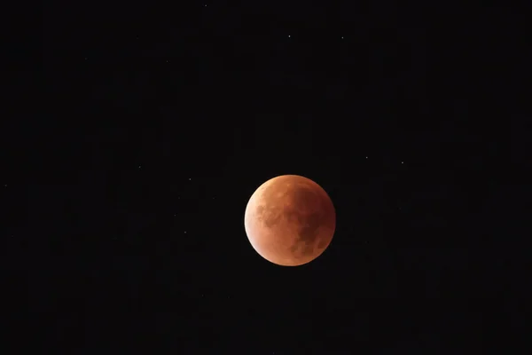 Total lunar eclipse of Septemer 2015 a few minutes before the end of the totalit